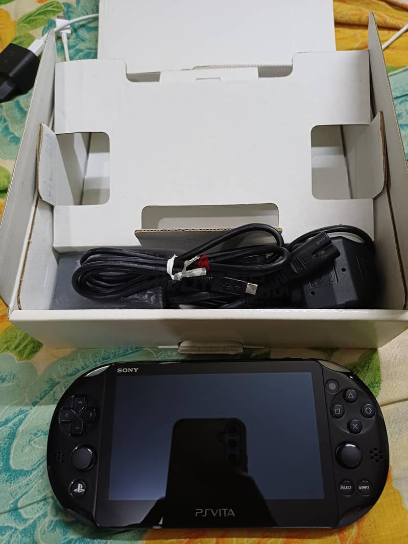 psvita slim +2 games 3