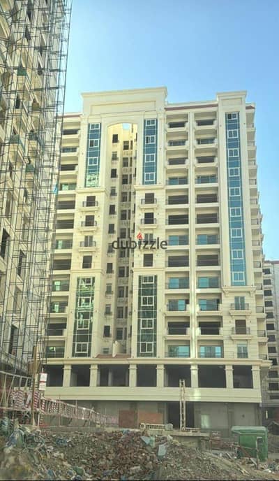 فرصة مميزة جدًا داخل كمبوند مروج – سموحة 