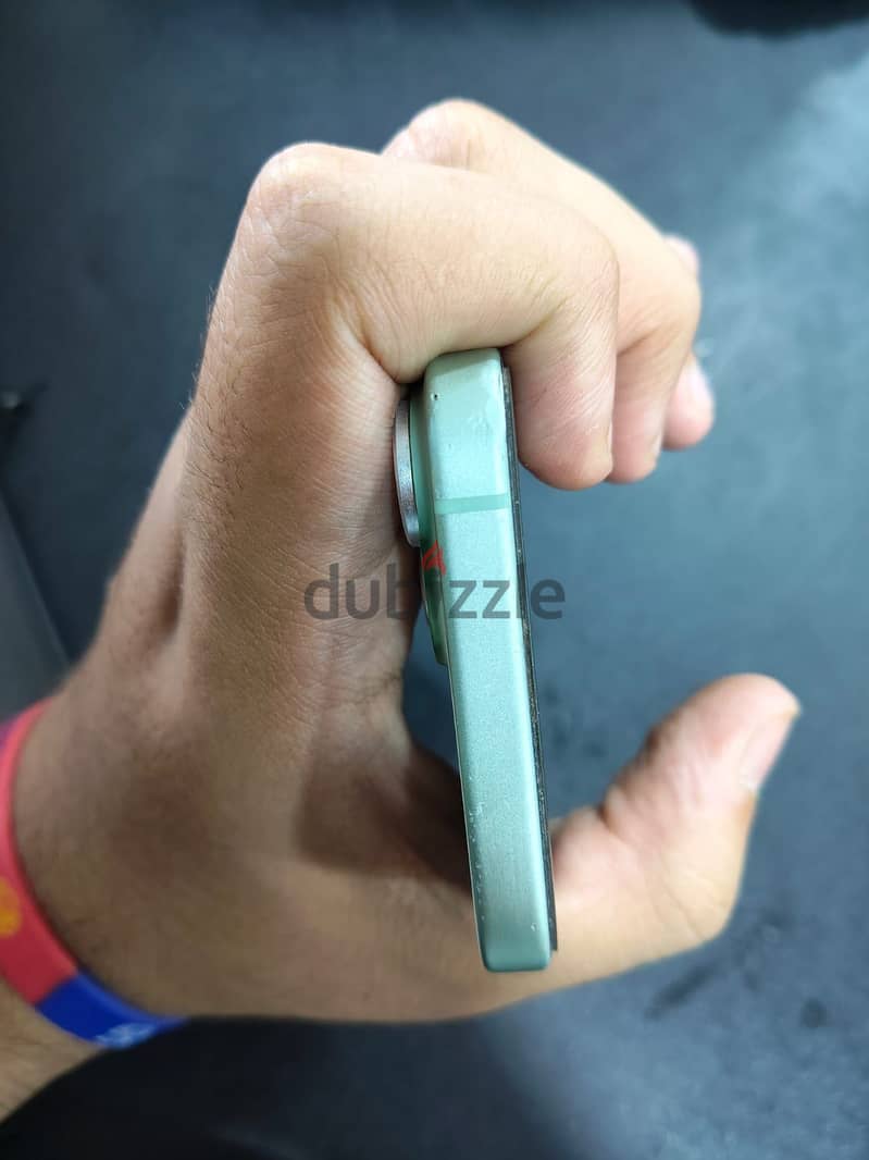 iPhone 15 2