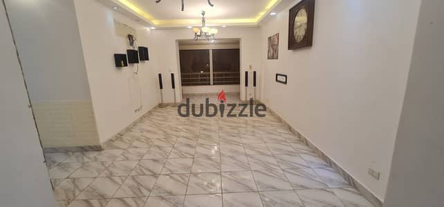 شقة بيع فى مدينتى B6 البيع بالمطبخ والدريسينج رووم موقع مميز بالقرب من الخدمات