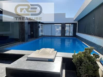 finished Penthouse with Private pool for sale in Lake View Residence - new cairo