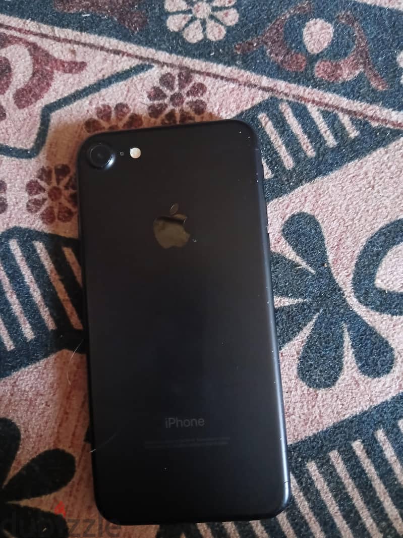 Apple - iPhone 7 1