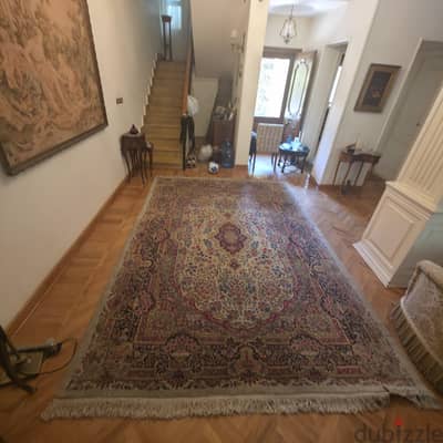 سجادة صوف مصري يدوي (لسرعة البيع) need to sell as soon as possible