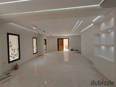  **Luxury Duplex for Rent | New Cairo – First Settlement – ​​Al-Yasmeen 3 Villas**   **Prime Location:** Situated in one of the most prestigious a