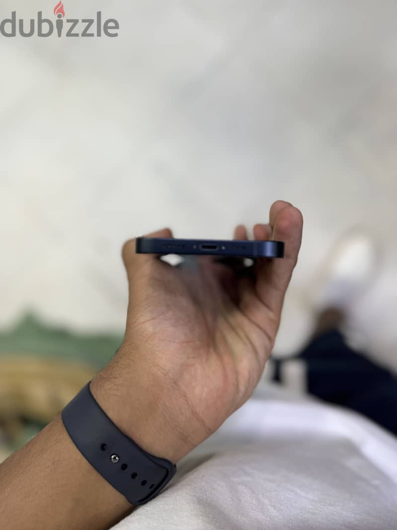 آبل - آيفون 13 4