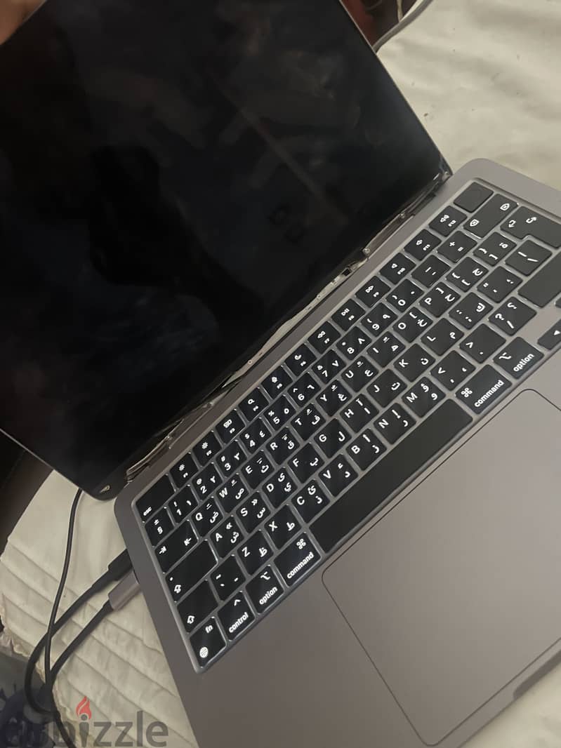 Macbook air m2 256gb 8ram 3