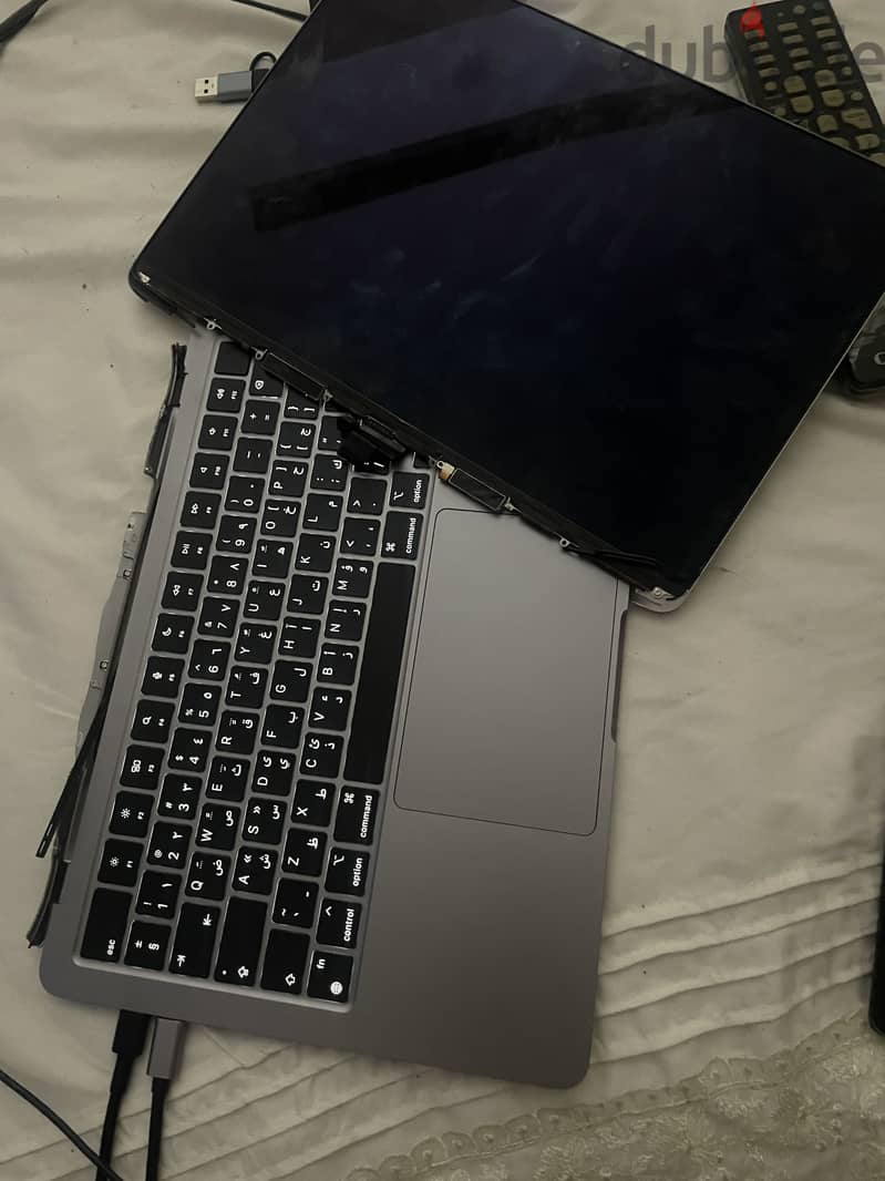 Macbook air m2 256gb 8ram 5