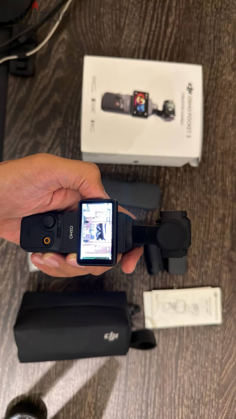 DJI osmo pocket 3 creator combo 6