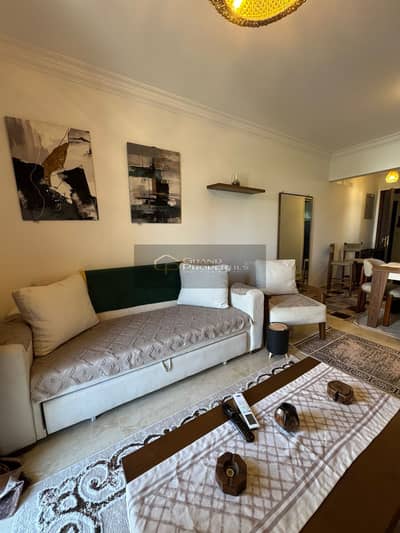 For rent furnished in my city first residence