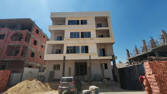 شقة أرضي بجاردن للبيع الحي التكميلي جنوب السويس بيت الوطن التجمع الخامس استلام فوري