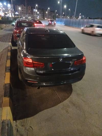 BMW 318 2019