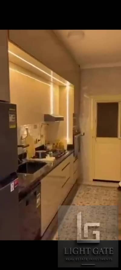 شقة للبيع في جاردينيا هايتس 3 – تاني نمرة من شارع محمد نجيب  الدور: أول متكرر  التشطيب: مودرن