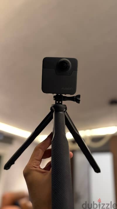 GoPro Fusion 360 Camera + Original GoPro Grip & Case - كاميره جو برو