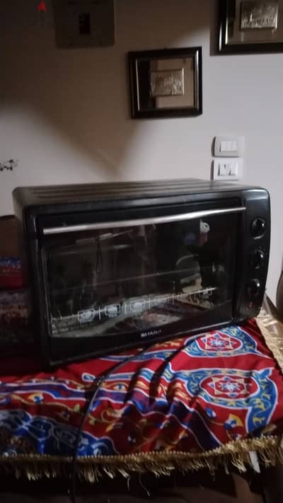 فرن شارب 42 لتر بحالة ممتازة