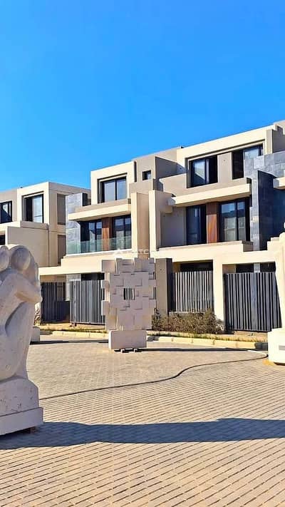 Twin house with a 25% cash discount at Patio Town, Fifth Settlement; installments of up to 9 years are also available.