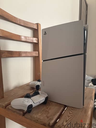 استخدام شهرين ps5 slim digital