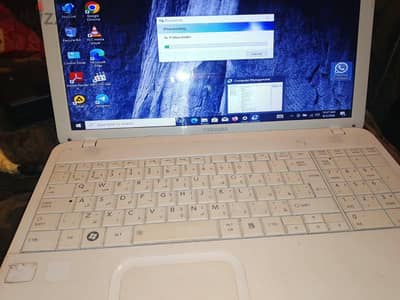 لاب توب توشيبا حور i7 جيل تاني بروسيسور كاش 8 ميجا بطاريه ساعتين  رام