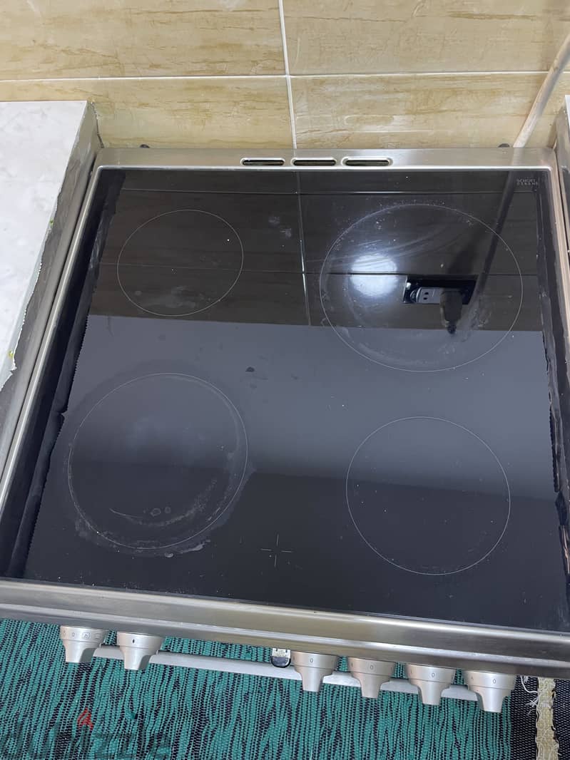 Whirepool Electric Cooker&Oven 5