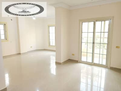 Apartment for rent in the Fifth Settlement (District 3/4), facing Arbella Plaza and near Gamal Abdel Nasser Axis. High-end (Super Lux) finishing.
