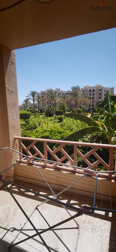 Furnished apartment for rent at a bargain price in a prime location
