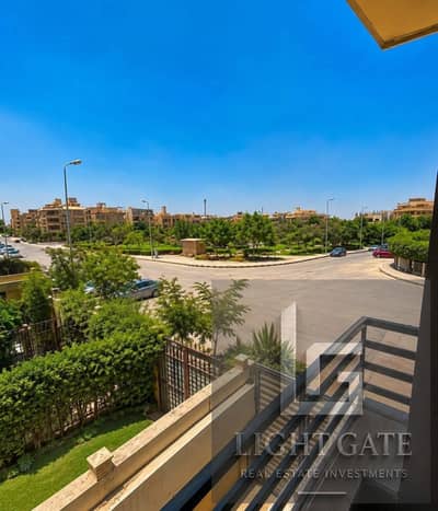 | View Garden | The American University Square A unique opportunity in a strong investment location with an open view of the garden.