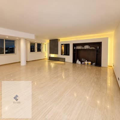 Apartment for sale in Al-Rehab Phase Four next to Al-Rehab Gateway Mall, 305 square meters, fourth floor, 3 bedrooms, 3 bathrooms, and a reception area with 3 sections in a prime location and large area