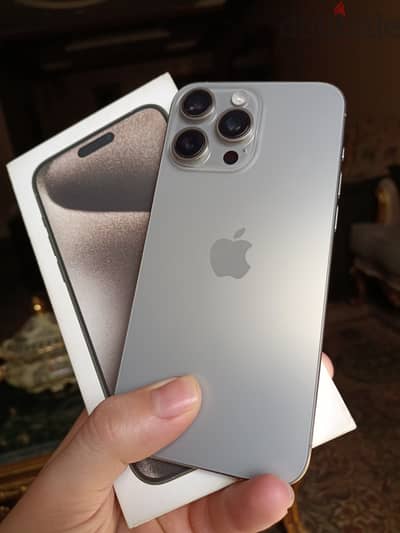 iPhone 15 Pro Max – 256GB