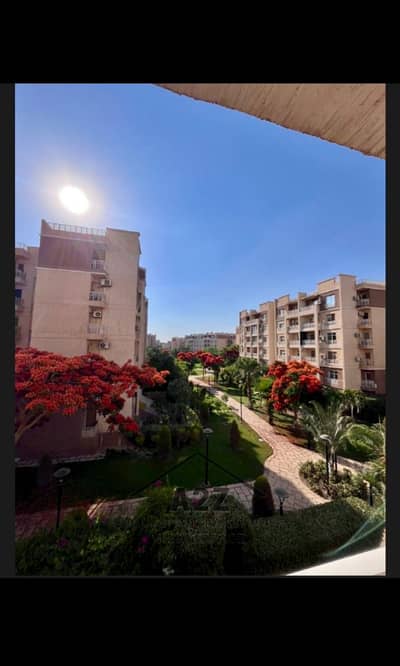 For rent, furnished in B7, special finishing, garden view, fully air-conditioned, ready for immediate housing, fully equipped, close to services