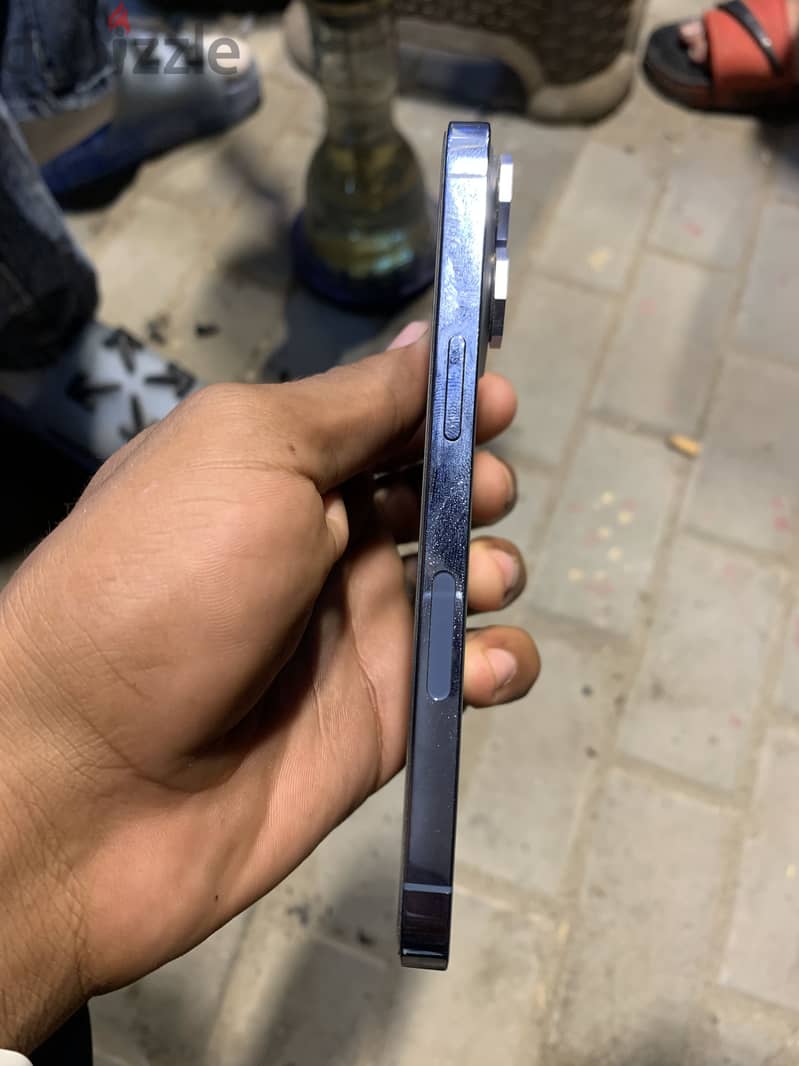 آبل - آيفون 13 برو 1