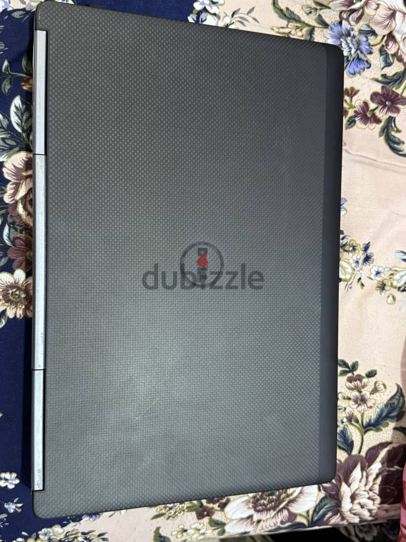 Dell precision 7720 5