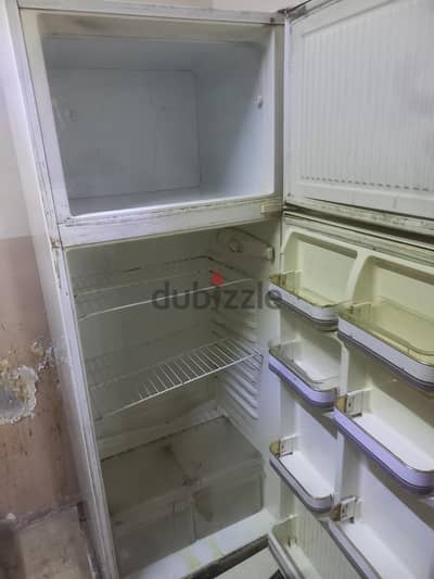 تلاجة كريازى للبيع