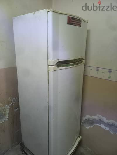 تلاجة كريازى للبيع