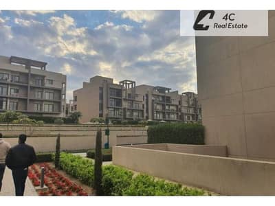 بنتهاوس كورنر استلام فوري متشطب بالكامل بالتكيفات و المطبخ  - بفييو مييز - برايم لوكيشن - FOR SALE IN FIFTHSQUARE