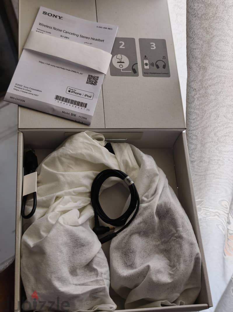 sony headphones WH-CH720N 2