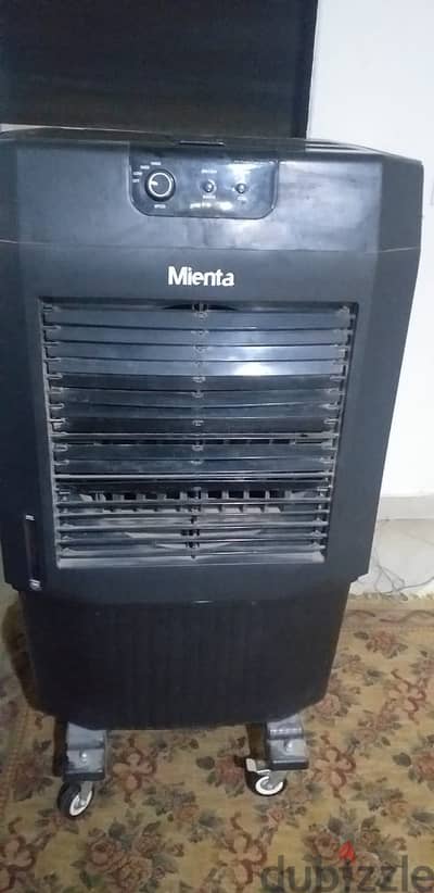 تكيف صحراوي الماركة mienta استعمال خفيف بحالة جيدة السعر ٣٠٠٠