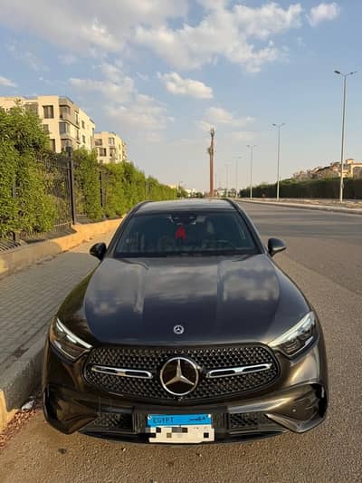 Mercedes-Benz GLC 300 2023