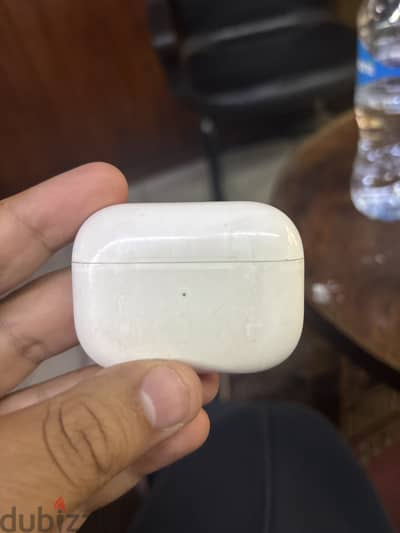 بوكس ايربودز برو الاصليه
