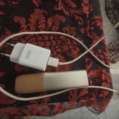 جهاز ايكوس ايلوما وان IQOS ILUMA ONE أصلي بحالة ممتازة وي معي الشاحن