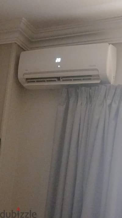 تكييف ميديا واحد و نصف حصان بارد فقط بحاله ممتازة لا يحتاج اى مصاريف
