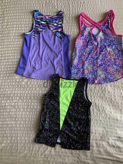 3 Skechers tank top