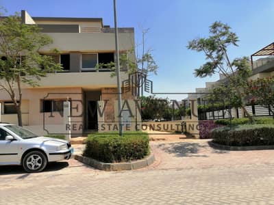 Lowest Price for Twinhouse ready to move overlooking greenery and landscape (Double View) for sale in Hyde Park Lowest Price for Twinhouse ready to move overlooking greenery and landscape (Double View) for sale in Hyde Park