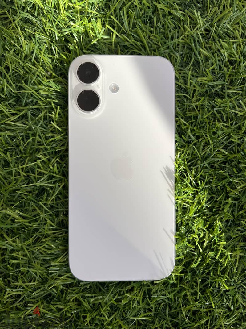 Apple - iPhone 17 2