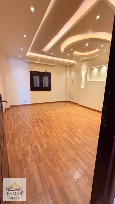 For rent in the First Settlement, Palm Resort, opposite the Police Academy, a 300 sq m rooftop apartment