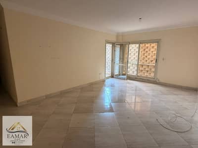 For quick sale in Dar Misr Al Qarnafel, a 150 sq m ground floor corner apartment: