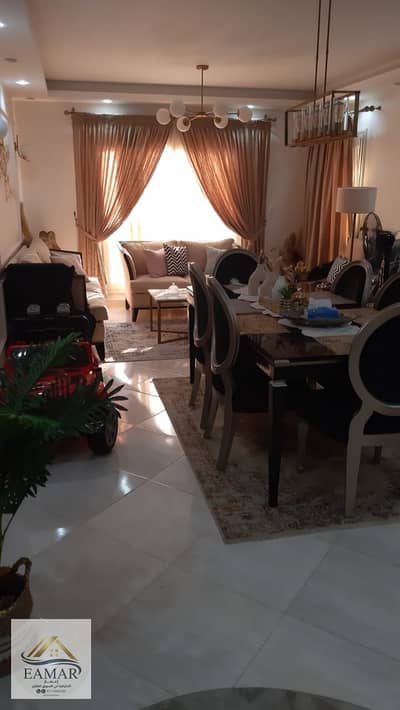 For sale in Dar Misr Al-Qaranful: 130 sqm apartment, 4th floor, custom finishes.