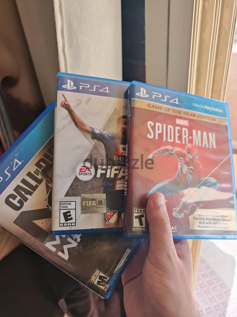 PS4 Slim | 1000GB storage 9