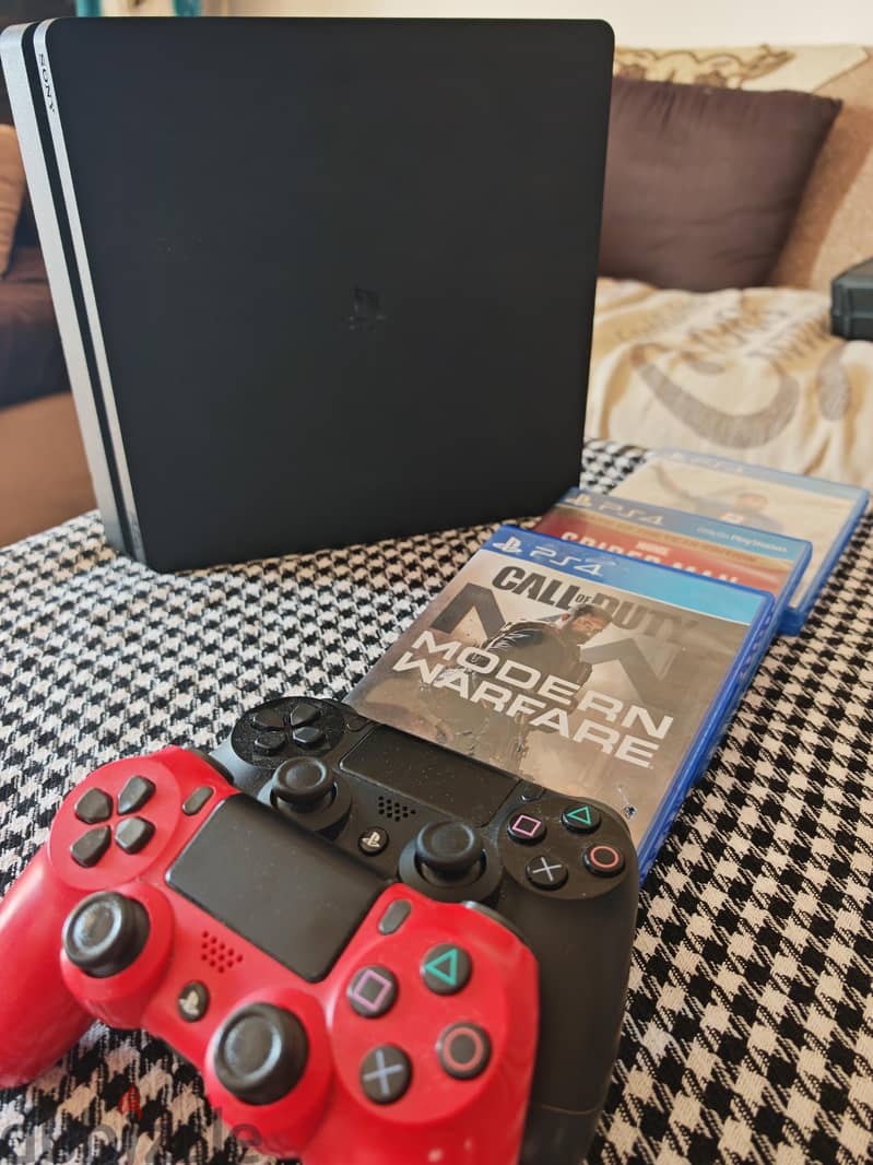 PS4 Slim | 1000GB storage 15