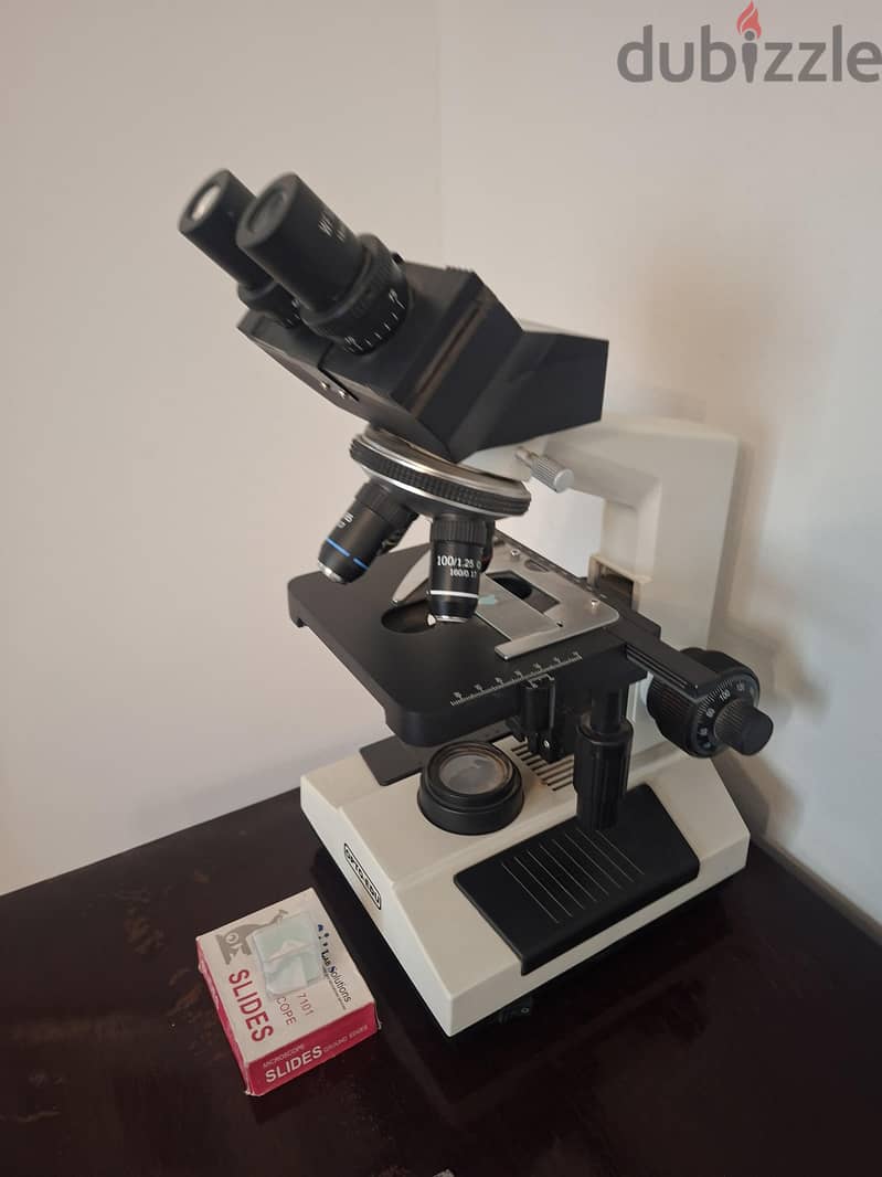 microscope barely used 1