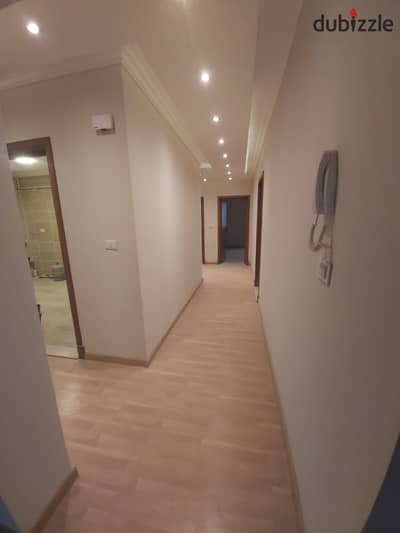 An opportunity for living or investment: Apartment for sale in Al Rehab City, Phase 4, within Al Rehab, with an area of 200 square meters, fourth fl An opportunity for living or investment: Apartment for sale in Al Rehab City, Phase 4, within Al Rehab, with an area of 200 square meters, fourth fl
