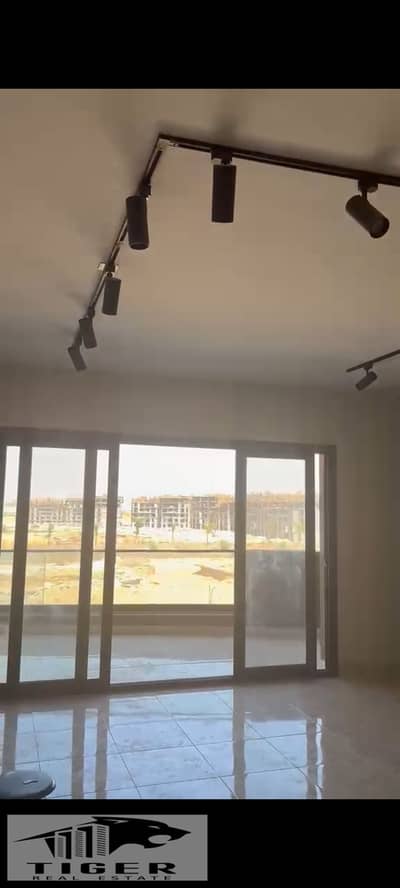 For rent in my city, Bahri, a clear 142m in b15, not damaged at all
